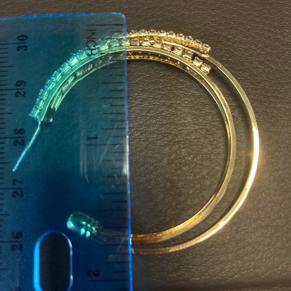 🌟 Gold Plated Rhinestone Hoop Earrings - Picture 7 of 7
